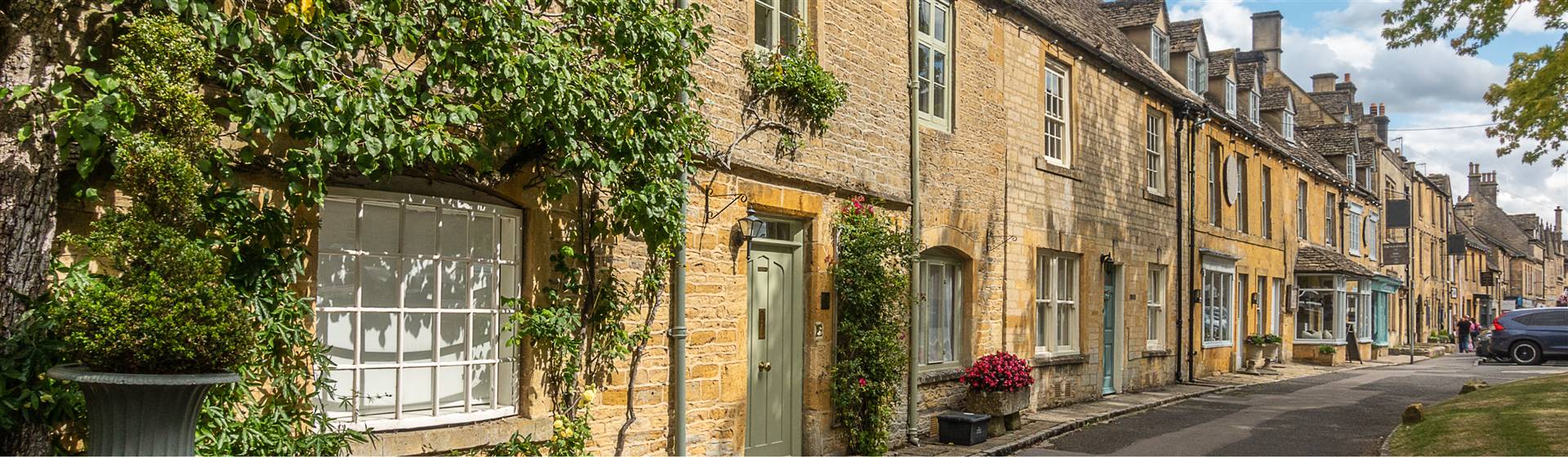 Cotswolds Explorer With Cream Tea